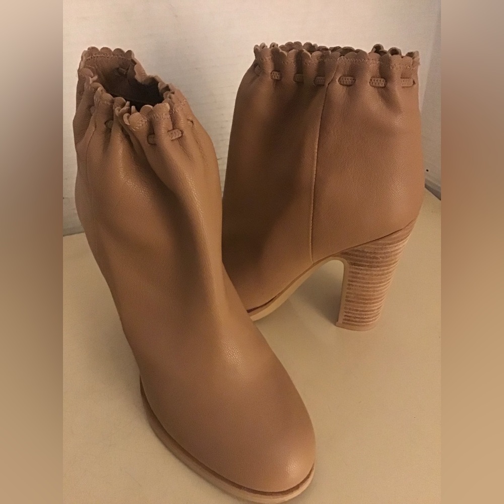 See By Chloe women tan leather Jane boots US size 6